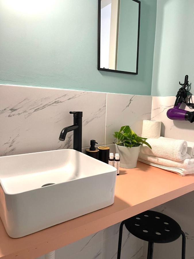 Owls Nest Apartment Athens Ngoại thất bức ảnh